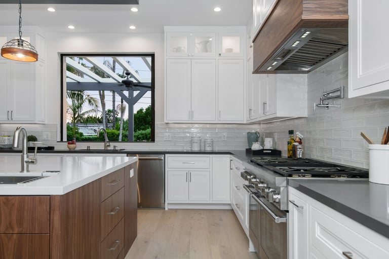 A kitchen in a modern new construction home in Los Angeles